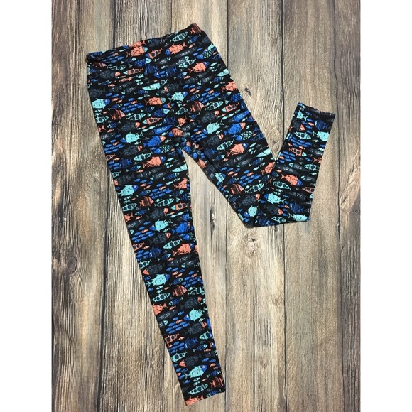LuLaRoe Pants - LuLaRoe Fish Leggings